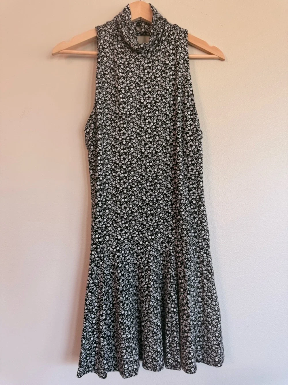 Free People Check It Mini Dress NWT Size M Black White Ditsy Floral Open Back - Picture 3 of 12